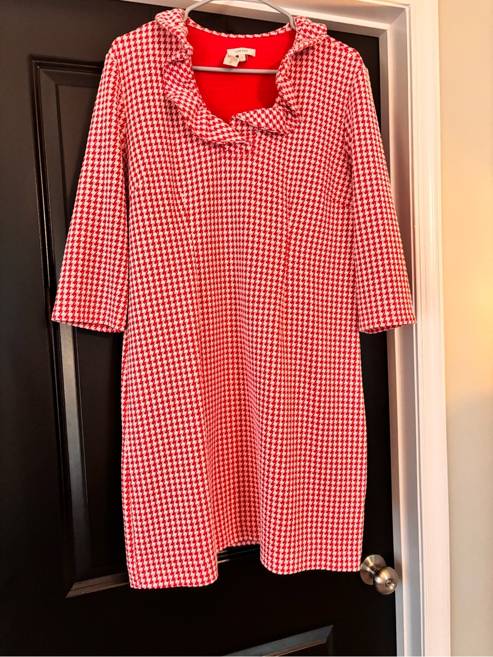 Tyler Boe Red and White Houndstooth Ruffle Collar Shift Dress